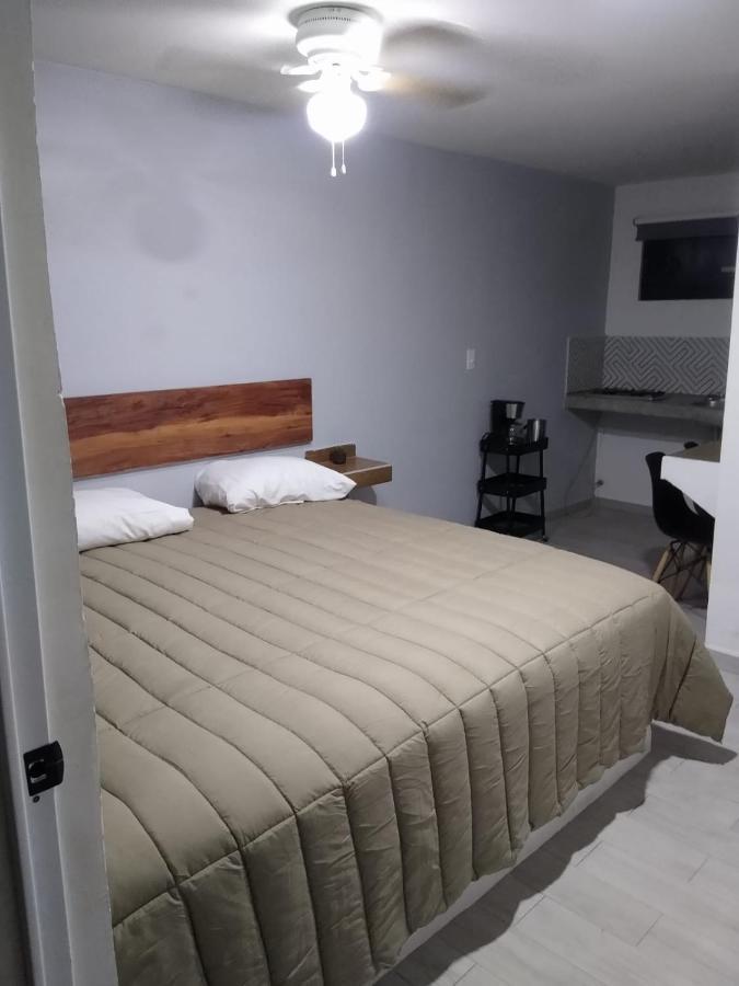 Apartamentos Ambassador Тихуана Екстериор снимка